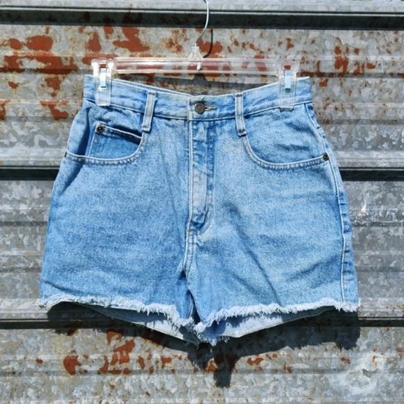VINTAGE 90'S Denim Shorts - Picture 5 of 17
